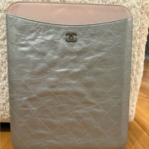 CHANEL Quilted Silver Leather Pouch